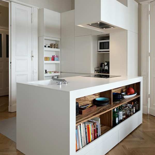 .radix | Fried | Architektenküche in MDF (lackiert) und Corian .radix | Fried | Architektenküche in MDF (lackiert) und Corian 3