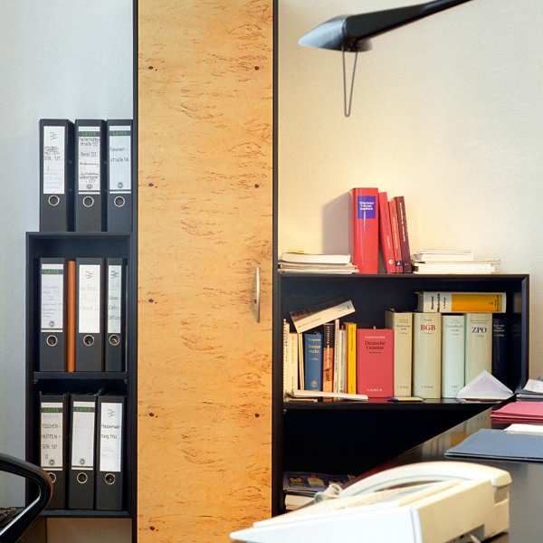 .radix | KuR | RA Kanzlei Ausbau, Büromöbel in Birke MDF .radix | KuR | RA Kanzlei Ausbau, Büromöbel in Birke MDF 1