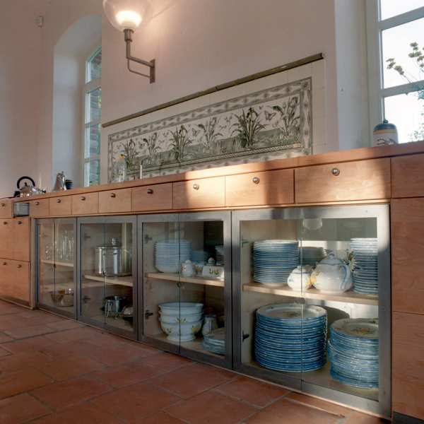 .radix | Ham | Landhausküche in Ahorn massiv mit Stahl und Glas .radix | Ham | Landhausküche in Ahorn massiv mit Stahl und Glas 1